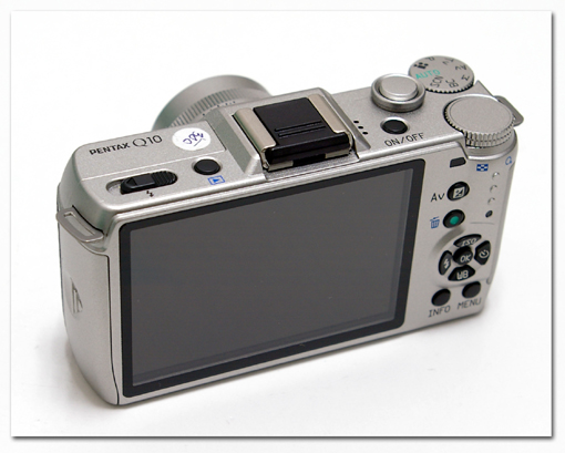 カメラの八百富｜ペンタックス PENTAX Q10 がやってきた - 中古カメラ 