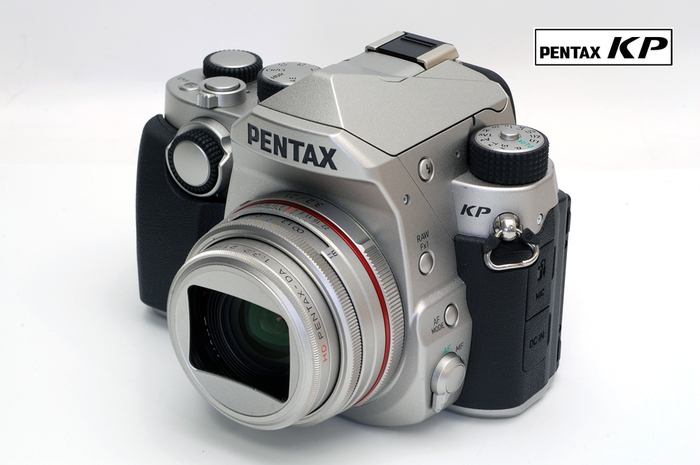 【ほぼ新品】ペンタックス PENTAX KP 《ショット数わずか9回》