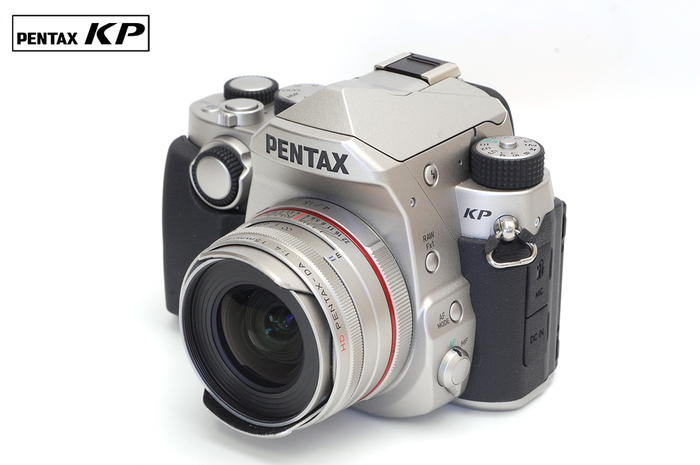 カメラの八百富｜ペンタックス PENTAX KP と、リミテッドレンズ との