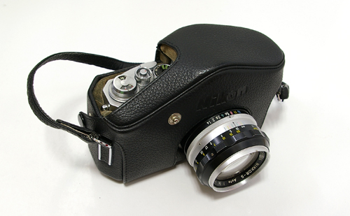 nikon-case-010.jpg