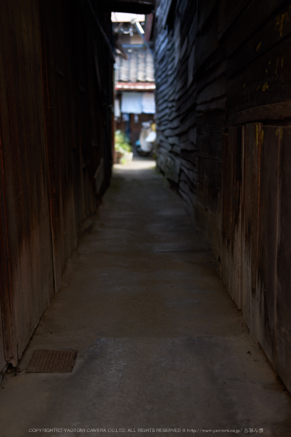 今井町,歩く(DSCF1776,35 mm,F2,iso200)2016yaotomi.jpg