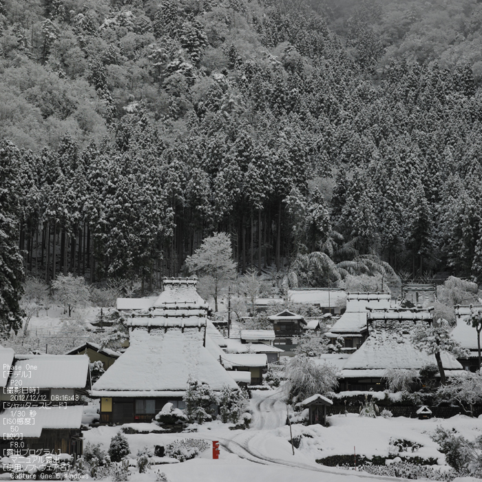 美山かやぶきの里_雪景_201212yaotomi_5s.jpg