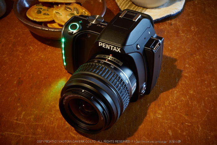 Pentax K-S1タムロン18-200 つき