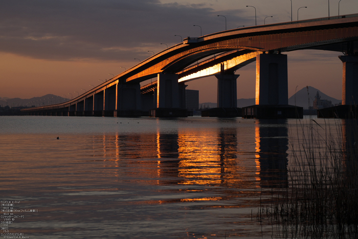 琵琶湖大橋_日の出_X-Pro1_yaotomi_9.jpg