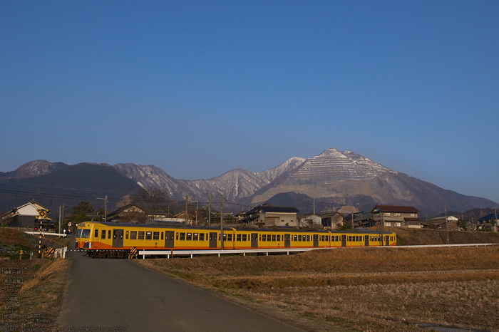 三岐線_LumixGH3_2013yaotomi_10s.jpg