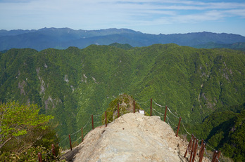 大台ヶ原,新緑(5J7C0008,24mm,F9)2014yaotomi_.jpg