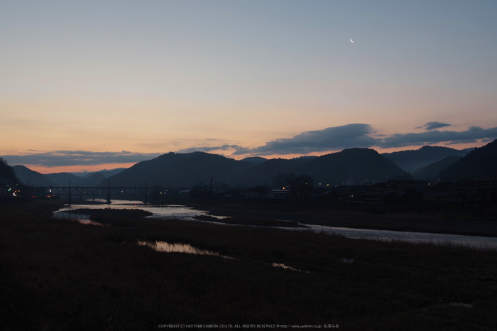 吉野川,朝景(KS2_1976,24 mm,f-8,KS2)2015yaotomi.jpg