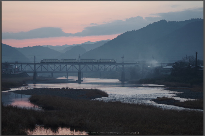 吉野川,朝景(KS2_1999,70-mm,f-5,Top)2015yaotomi.jpg