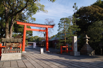 城南宮,梅花(KS2_0879,18 mm,f-9,KS2)2015yaotomi_.jpg