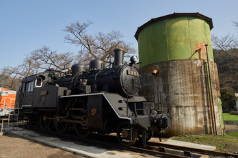 若桜鉄道,撮影地(E5210057 (2),12 mm,7.1,E-M5MarkII,RAW)2015yaotomi.jpg