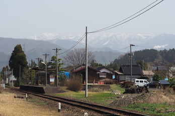 若桜鉄道,撮影地(E5210068,64 mm,f-6.3,E-M5MarkII      )2015yaotomi.jpg