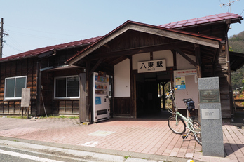 若桜鉄道,撮影地(E5210073,12 mm,f-5,E-M5MarkII      )2015yaotomi.jpg