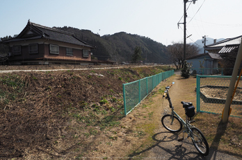 若桜鉄道,撮影地(E5210134,12 mm,f-5,E-M5MarkII      )2015yaotomi.jpg