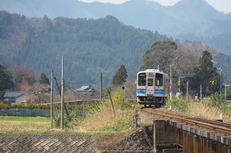 若桜鉄道,撮影地(E5210239,150 mm,f-3.2,E-M5MarkII      )2015yaotomi.jpg