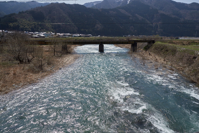 若桜鉄道,撮影地(E5210252,12 mm,5.6,E-M5MarkII,RAW)2015yaotomi.jpg