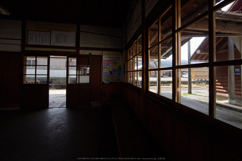 若桜鉄道,撮影地(P3210231,7 mm,f-6.3,E-M1)2015yaotomi.jpg