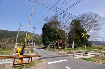 若桜鉄道,撮影地(P3210236,7 mm,f-6.3,E-M1)2015yaotomi.jpg