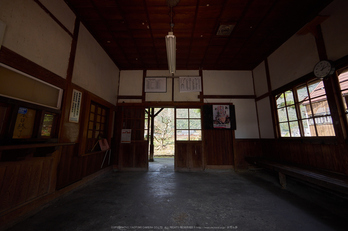 若桜鉄道,撮影地(P3210238,8 mm,f-6.3,E-M1)2015yaotomi.jpg