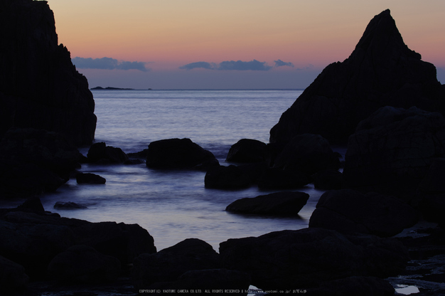 橋杭岩,日の出(K32_0068,80 mm,F14)2015yaotomi_.jpg