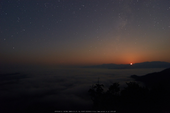 大台ヶ原,月夜,雲海(K32_8959,14 mm,F5.6)2016yaotomi.jpg