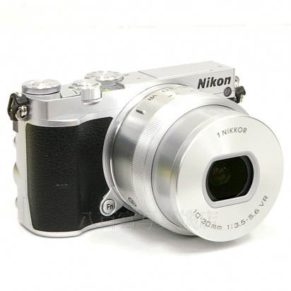 【中古】 ニコン Nikon 1 J5 10-30mmキット シルバー 中古カメラ 20553