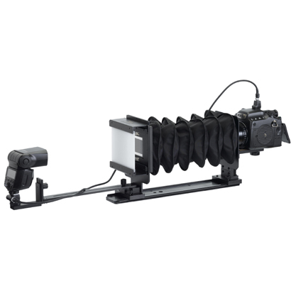 ペンタックス フィルムデュプリケーター PENTAX-PENTAX 645Dでの使用例 ※ カメラ、フラッシュ、ケーブル類は製品に含まれません。