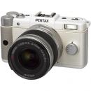 ペンタックス PENTAX Q キュー ズームレンズキット 02 STANDARD ZOOM 5-15mm F2.8-4.5付 ホワイト 【ご予約受付中・2012年2月16日発売予定】