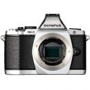 オリンパス OLYMPUS OM-D E-M5 シルバー ボディ 【ご予約受付中・2012年3月下旬発売予定】