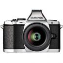 オリンパス OLYMPUS OM-D E-M5 シルバー M.ZUIKO DIGITAL ED 12-50mm F3.5-6.3 EZ レンズキット 【ご予約受付中・2012年3月下旬発売予定】