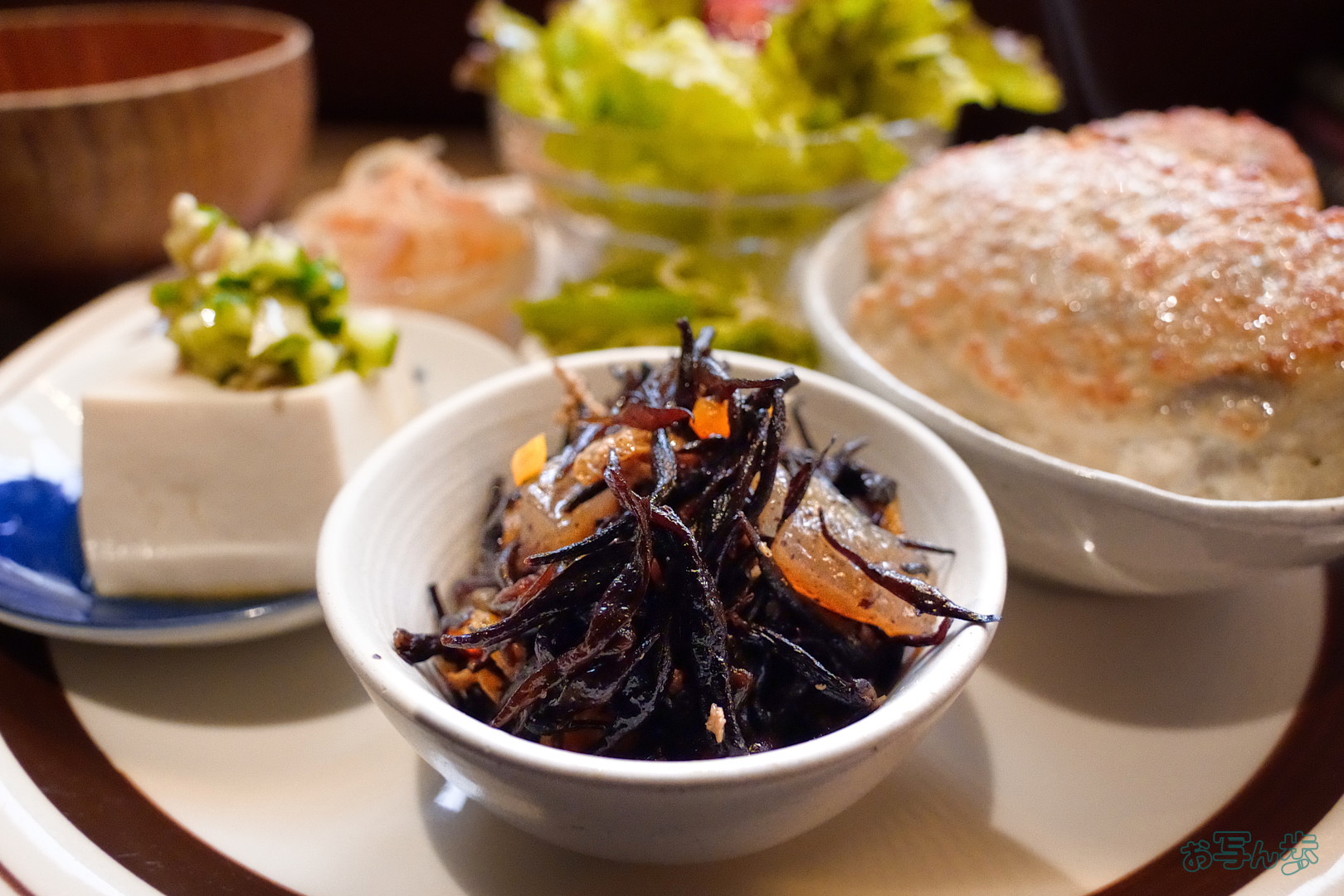 https://www.yaotomi.co.jp/blog/walk/BF_03873%2C16%20mm%2CF5%2C1-125%20%E7%A7%92%2Ciso5000%28JPEG%29.jpg