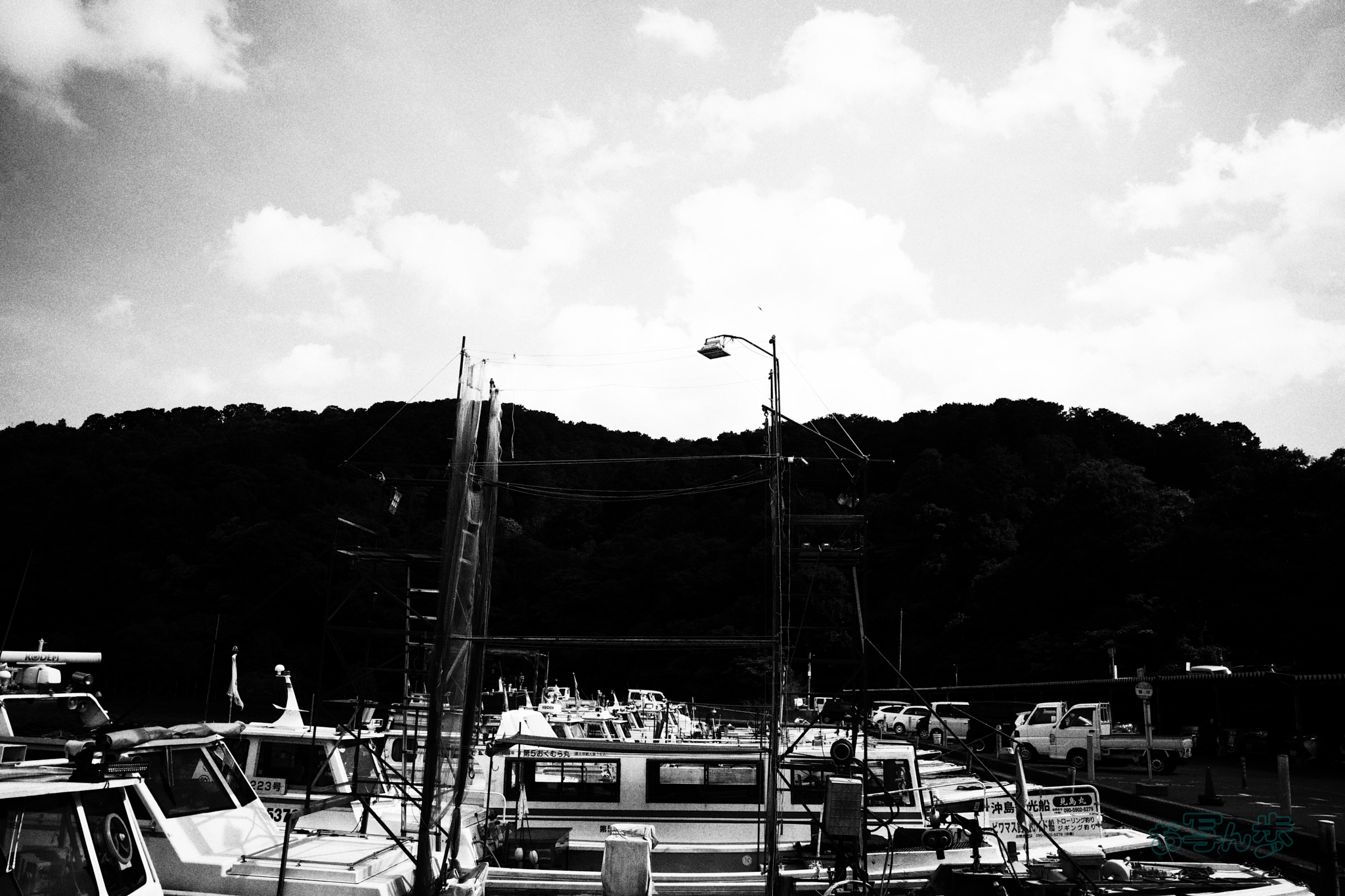 https://www.yaotomi.co.jp/blog/walk/R0000632co%2C18%20mm%2CF2.8%2Ciso320%2CRICOH%20GR%20IV%20Monochrome.jpg