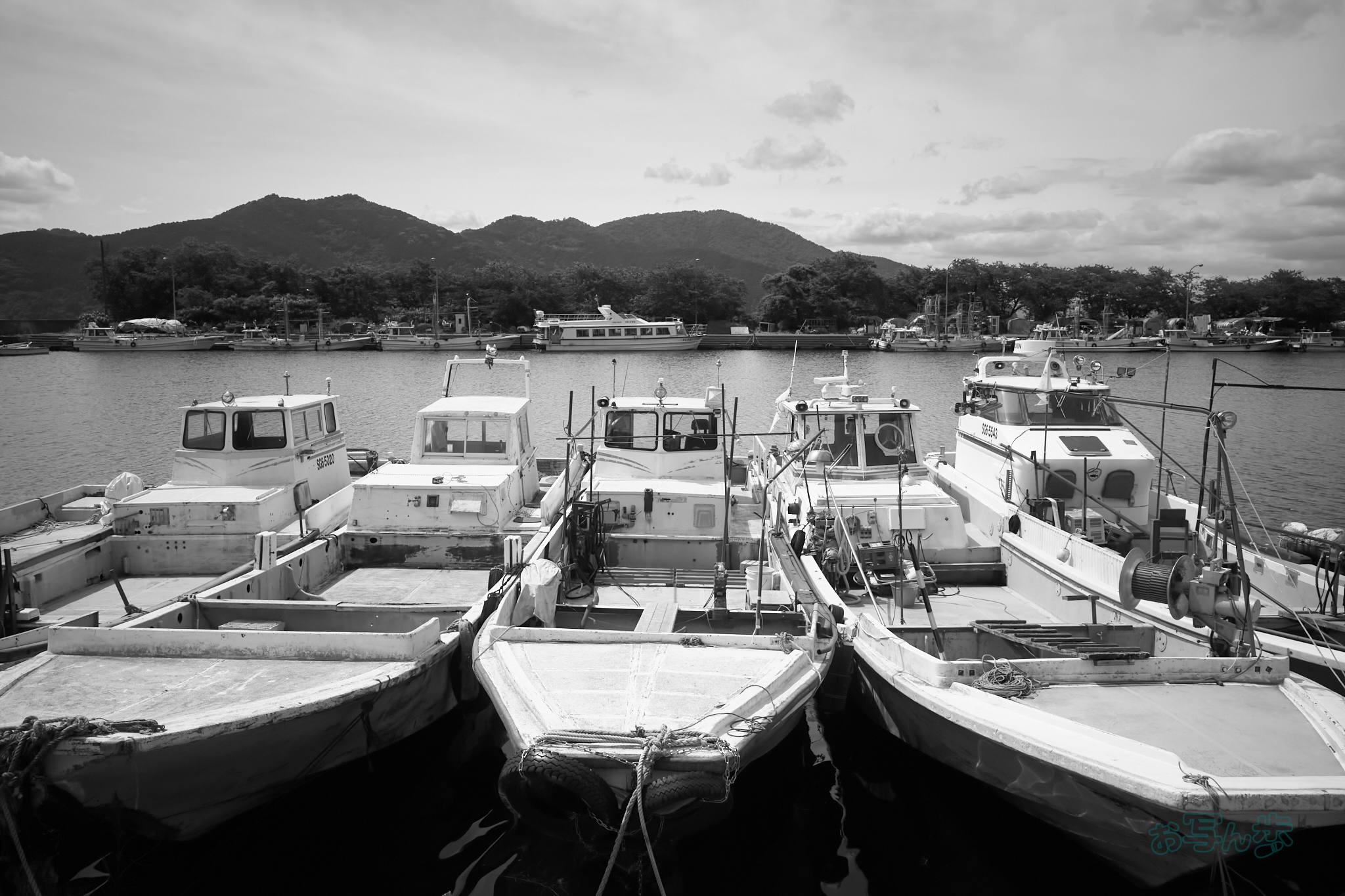 https://www.yaotomi.co.jp/blog/walk/R0000709co%2C18%20mm%2CF8%2Ciso320%2CRICOH%20GR%20IV%20Monochrome.jpg