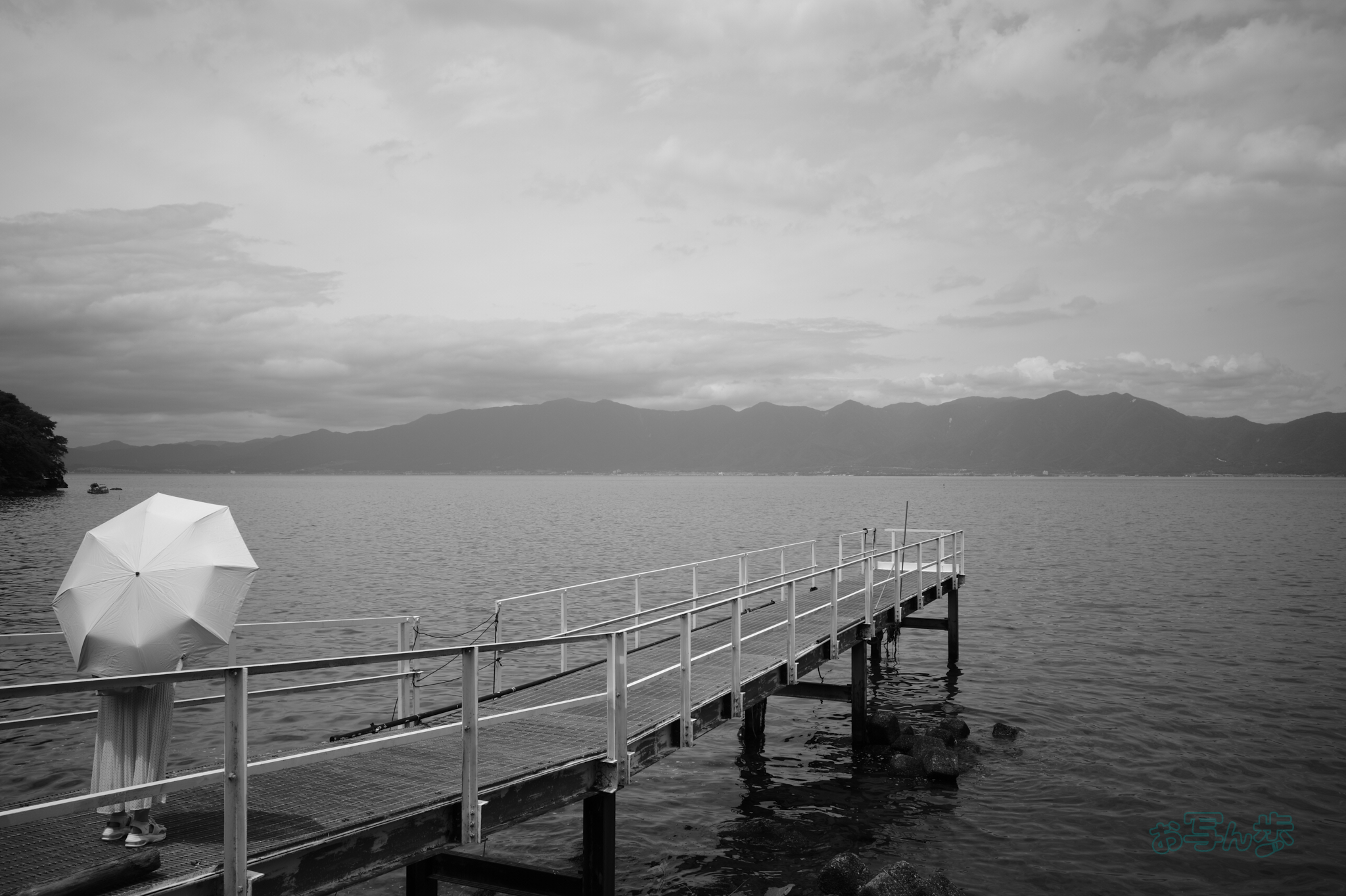 https://www.yaotomi.co.jp/blog/walk/R0000825co%2C18%20mm%2CF7.1%2Ciso160%2CRICOH%20GR%20IV%20Monochrome_1.jpg