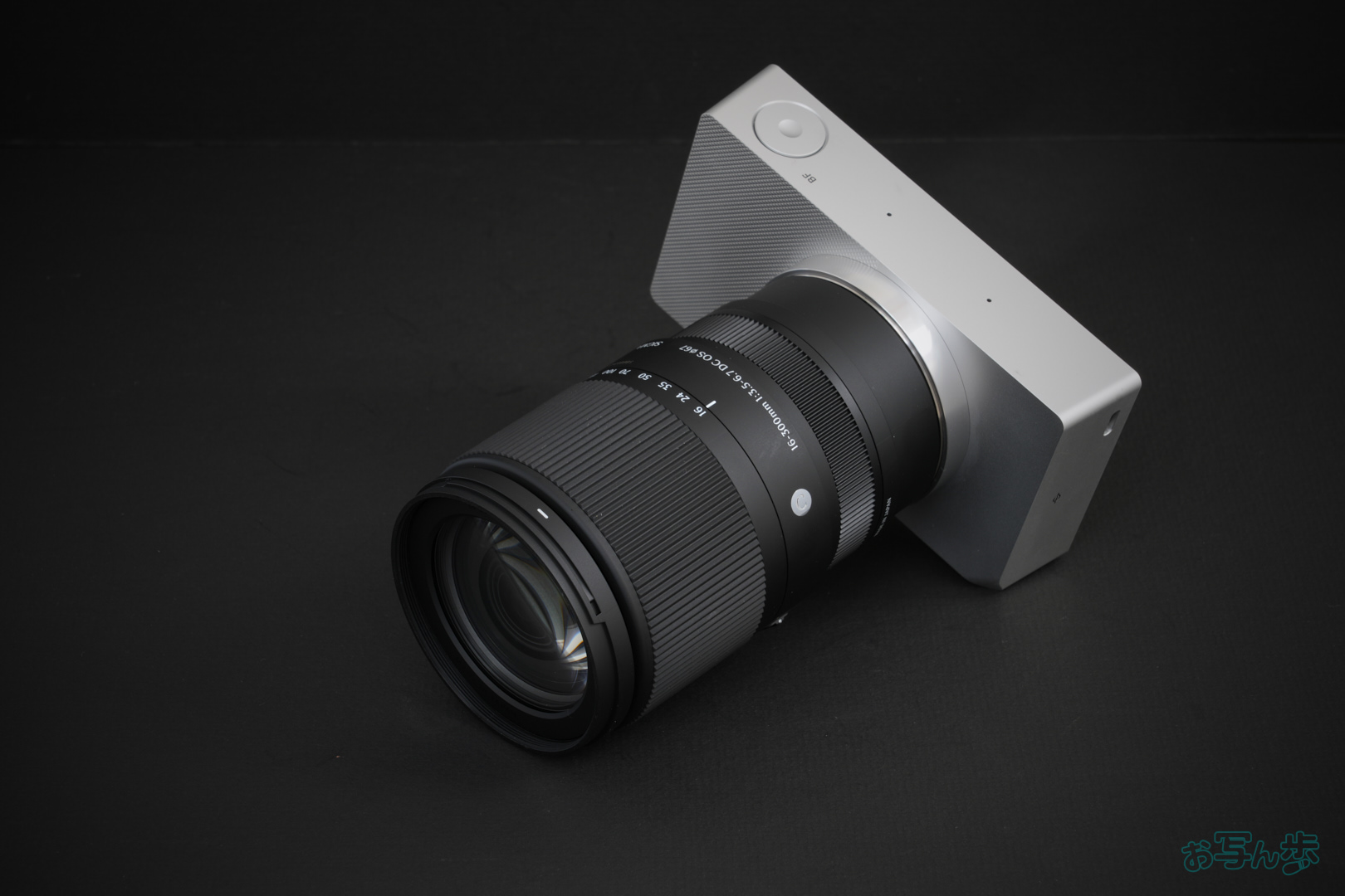 https://www.yaotomi.co.jp/blog/walk/Sigma%20BF%20with%2016-300mm%20F3.5-6.7%20DC%20OS%20%20Contemporary_001.jpg