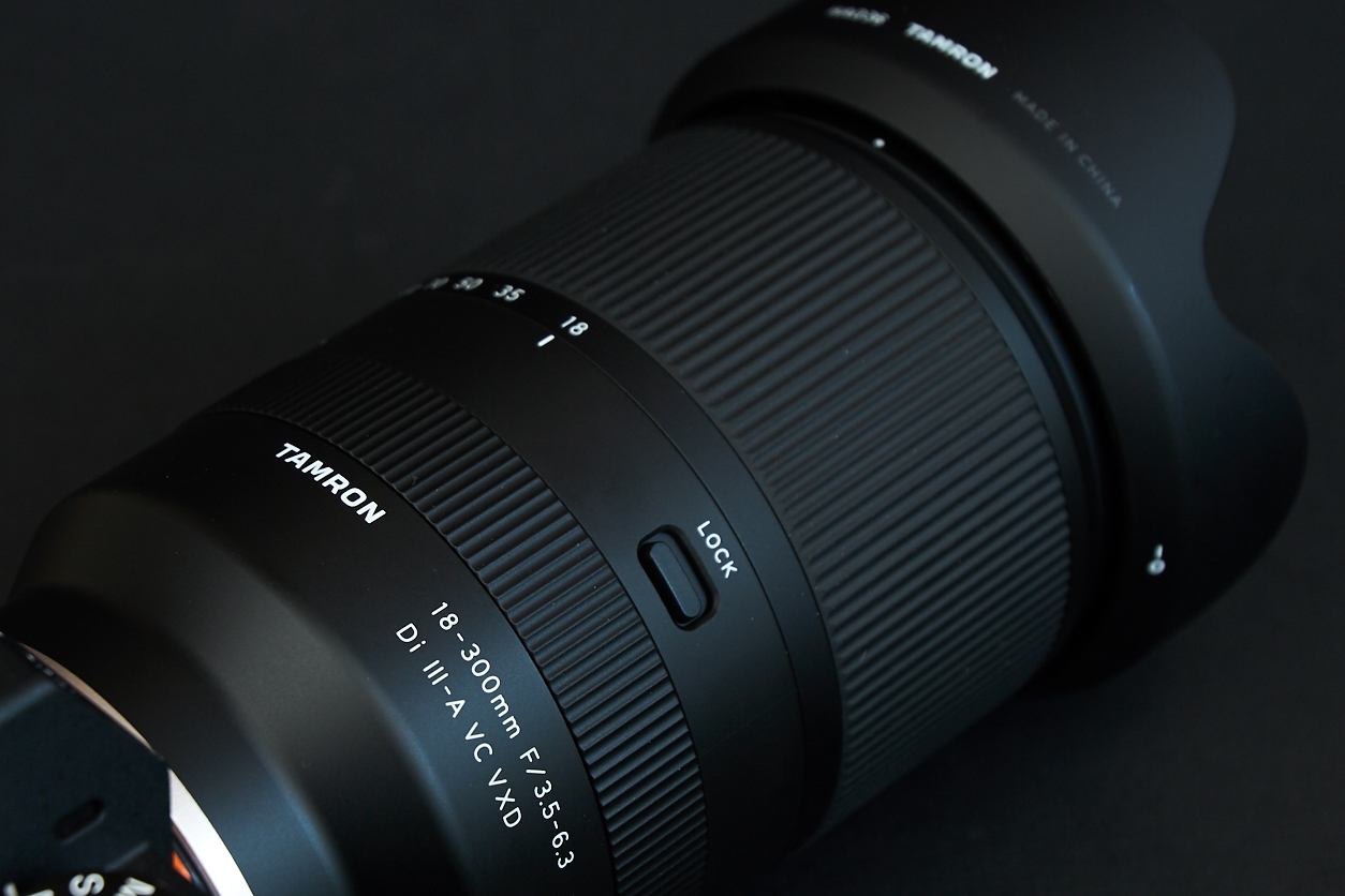 https://www.yaotomi.co.jp/blog/walk/TAMRON%2018300mm%20F3563%20Di%20IIIA%20VC%20VXD%20Model%20B061%20NikonZ_003.jpg