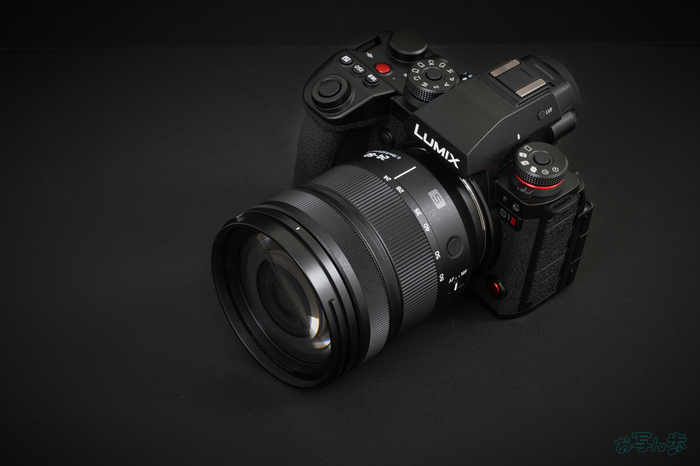Panasonic LUMIX S1RII with S2460mmF28.jpg