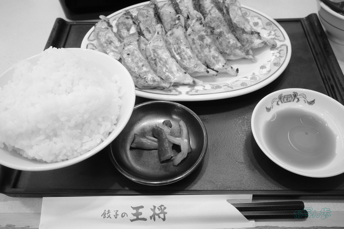 R0000568co,18 mm,F5,iso1600(JPEG).jpg
