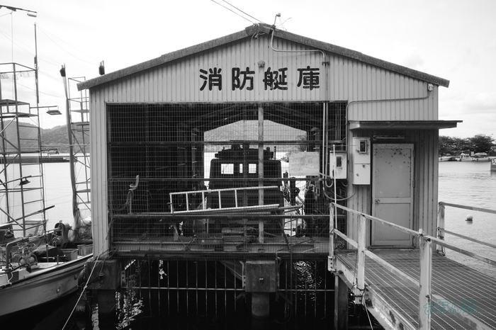 R0000717co,18 mm,F8,iso320,RICOH GR IV Monochrome.jpg