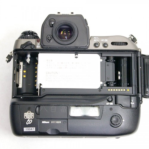 【中古】 ニコン F5 50周年記念 限定ボディ Nikon 中古カメラ 19947
