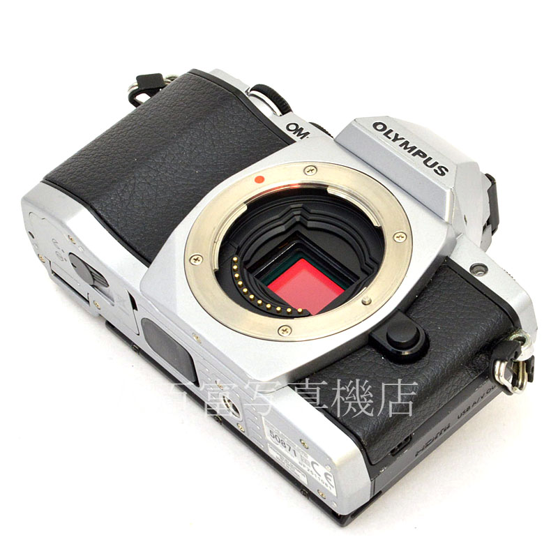 【中古】 オリンパス OM-D E-M5 ボディ シルバー OLYMPUS 中古デジタルカメラ 50871