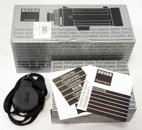 中古 ZEISS/ツァイス 望遠鏡 30倍 30x60B モータードライブ付 ミラースコープ-付属品一式です。