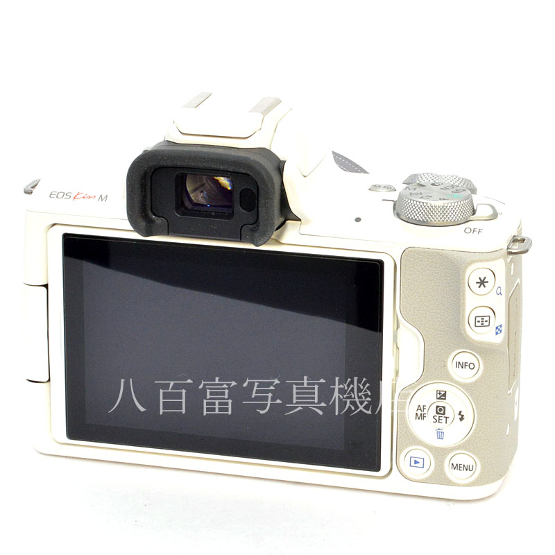 【中古】 キヤノン EOS Kiss M ホワイト EF-M15-45 IS STM シルバー レンズキット Canon 中古デジタルカメラ 50942