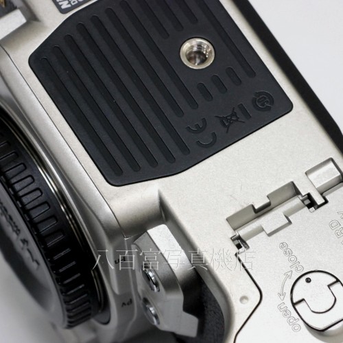 【中古】 ニコン Df ボディ シルバー Nikon 中古カメラ 31030