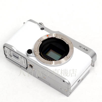 【中古】 フジフイルム X-A2 ホワイト FUJIFILM 中古デジタルカメラ 43046