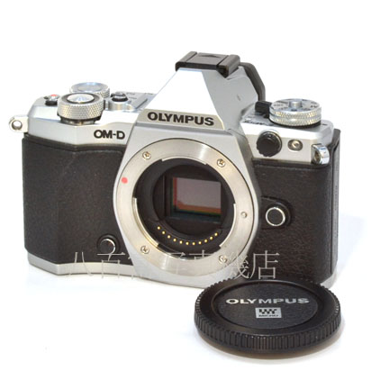 【中古】 オリンパス OM-D E-M5 MarkⅡ ボディ シルバー OLYMPUS 中古デジタルカメラ 43401