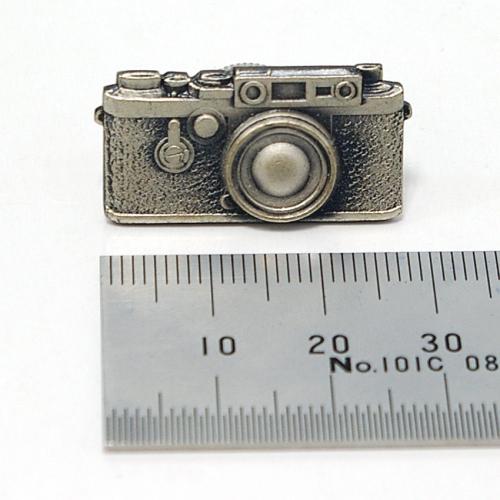 オリジナル ライカ IIIg型ピンバッジ  Leica