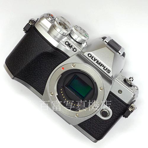 【中古】 オリンパス OM-D E-M10 マーク III　ボディ シルバー OLYMPUS 中古カメラ 38634