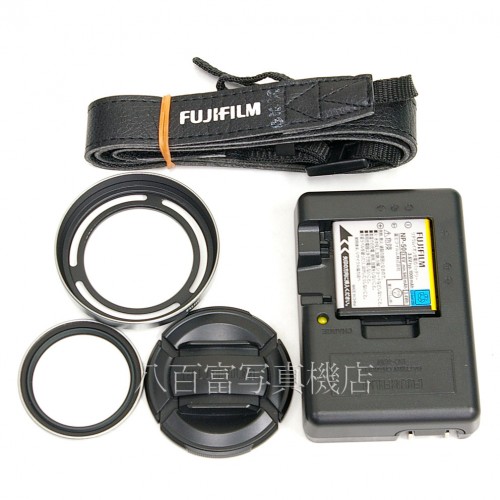 【中古】 フジフイルム X20 シルバー FUJIFILM 中古カメラ 22434