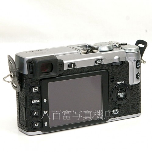 【中古】 フジフイルム X-E1 ボディ シルバー FUJIFILM 中古カメラ 22530