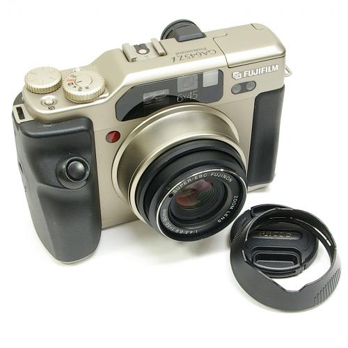 中古 フジ GA645Zi Professional シルバー FUJIFILM 【中古カメラ】 05457